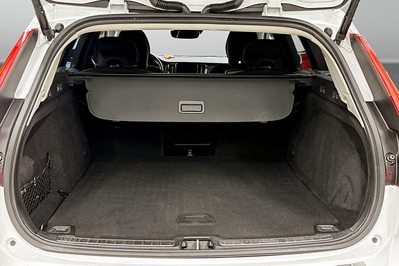 Volvo V60 Cross Country 9 of 9