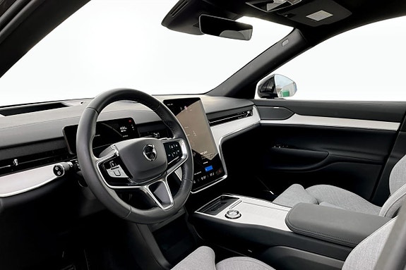 Volvo EX90 5 of 9