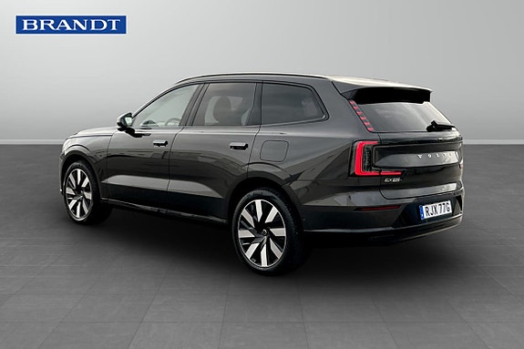 Volvo EX90 2 of 9