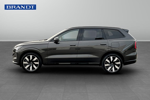 Volvo EX90 3 of 9