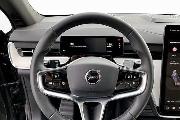 Volvo EX90 7 of 9