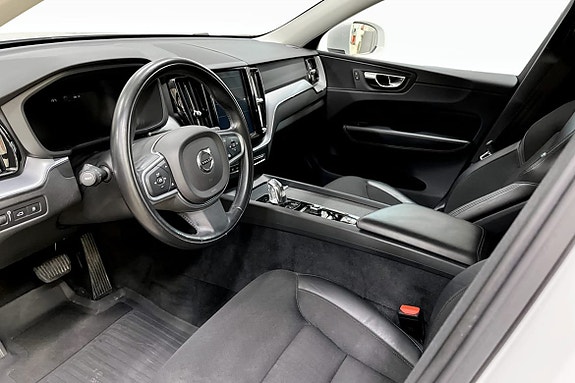 Volvo XC60 5 of 9