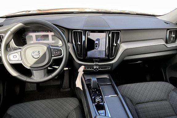 Volvo XC60 4 of 9
