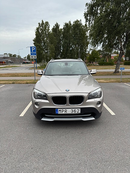 BMW X1 2 of 18