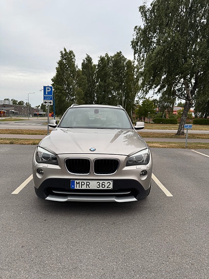 BMW X1 9 of 18