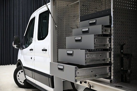 Ford Transit 9 of 30