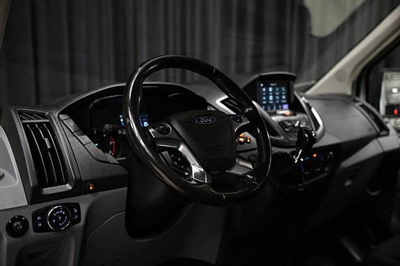 Ford Transit 21 of 30