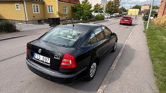 Skoda Octavia 4 of 10