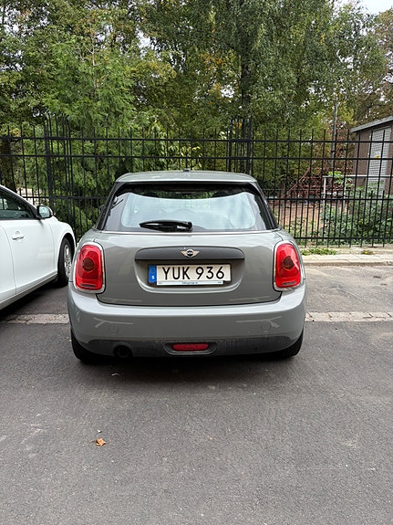 MINI One 2 of 7