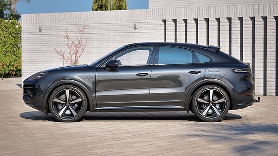 Porsche Cayenne 9 of 10