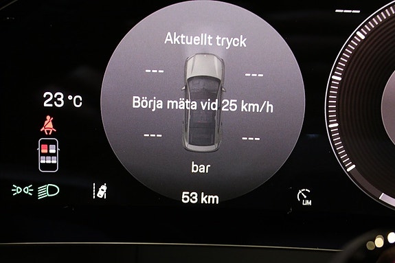 Porsche Cayenne 11 of 18