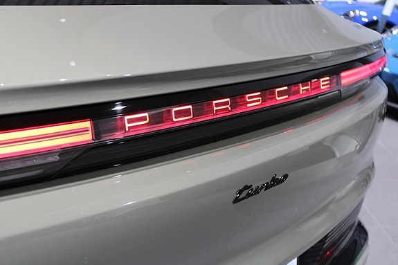 Porsche Cayenne 17 of 18