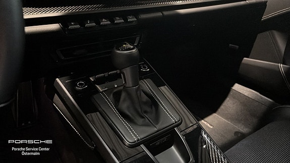 Porsche 911 GT3 15 of 16