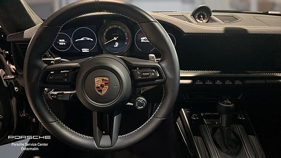 Porsche 911 GT3 13 of 16
