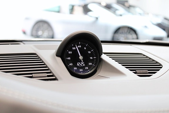 Porsche 911 Targa 4S 15 of 17