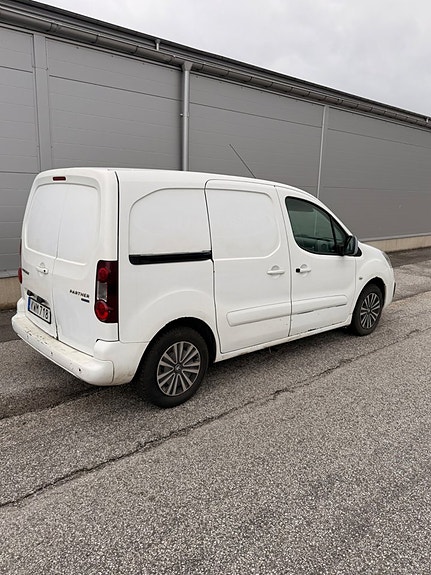 Peugeot Partner 3 of 17