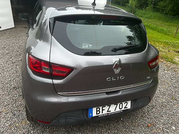 Renault Clio 4 of 24