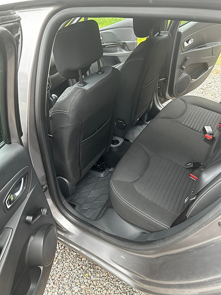 Renault Clio 20 of 24