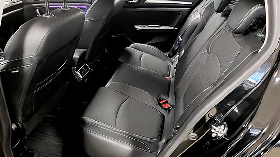 Renault Megane 10 of 12
