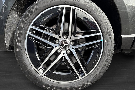 Mercedes-Benz V300 d 10 of 13