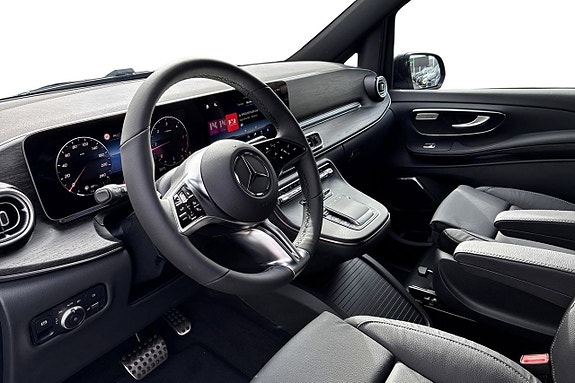 Mercedes-Benz V300 d 6 of 13