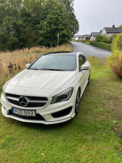Mercedes-Benz CLA250 5 of 6