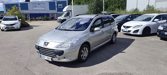 Peugeot 307 2 of 5