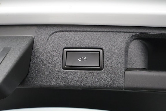 Volkswagen Passat Alltrack 27 of 27