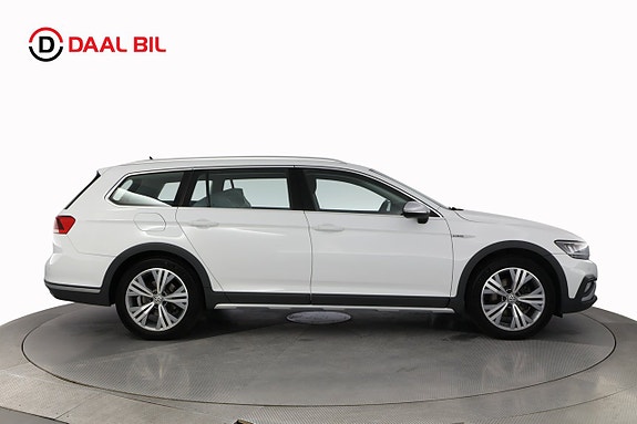 Volkswagen Passat Alltrack 5 of 27
