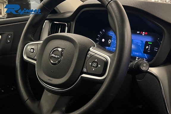 Volvo XC60 16 of 20