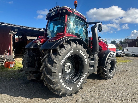 Valtra jorbrukstraktor 5 of 5