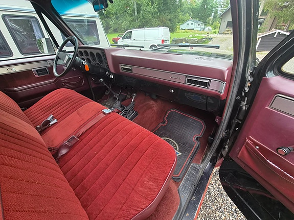 Chevrolet K10 9 of 14