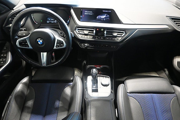 BMW 218i 9 of 26