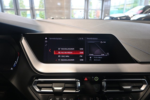 BMW 218i 20 of 26