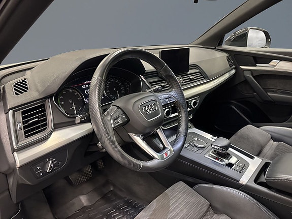 Audi Q5 4 of 16