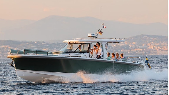 Nimbus Sport Tender 35 - 2027 2 of 30