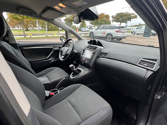 Toyota Verso 13 of 22