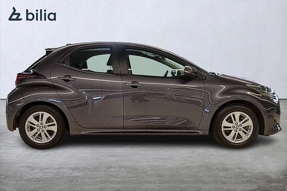 Toyota Yaris 16 of 19