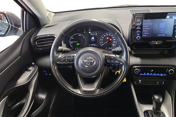 Toyota Yaris 10 of 19