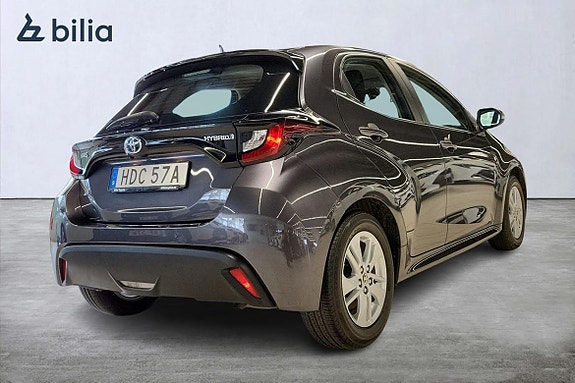 Toyota Yaris 17 of 19