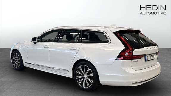 Volvo V90 2 of 12