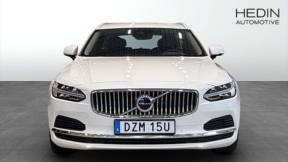 Volvo V90 8 of 12