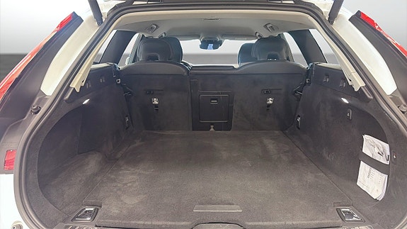 Volvo V90 10 of 12