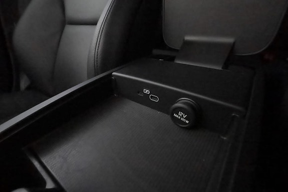 Volvo V90 16 of 28