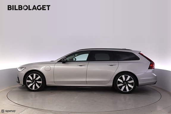 Volvo V90 2 of 28