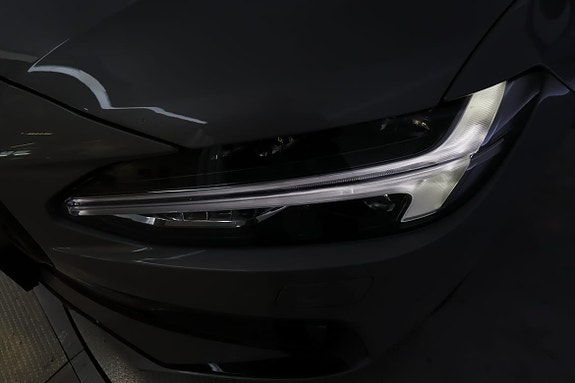 Volvo V90 10 of 28