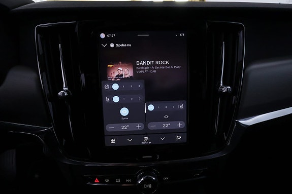 Volvo V90 14 of 28