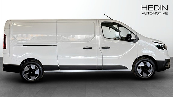 Renault Trafic 6 of 9
