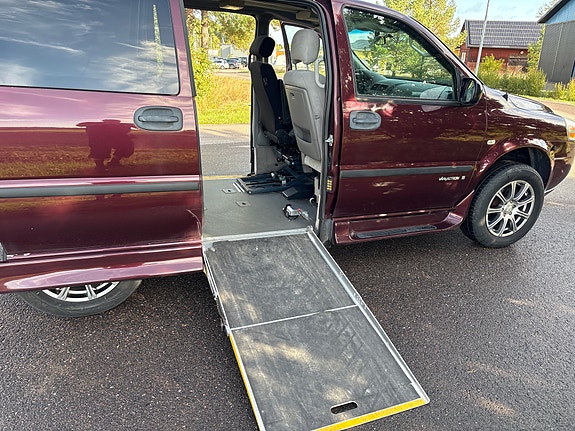 Chevrolet Uplander 8 of 11