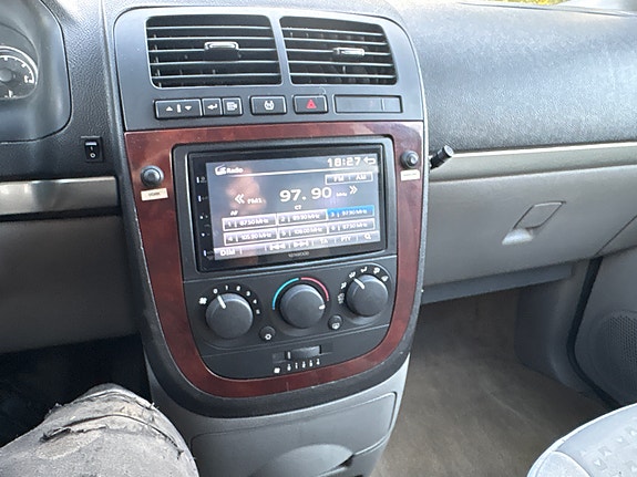 Chevrolet Uplander 10 of 11